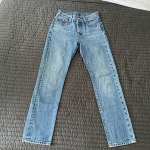 Levi's 501 Women's Straight Leg Blue Jeans